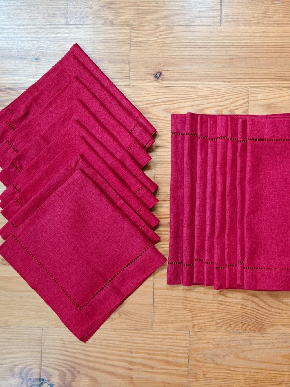 Fieldcrest Classic Placemats Napkins Set of 8 Linen Blend Red Hemstitch Ladder